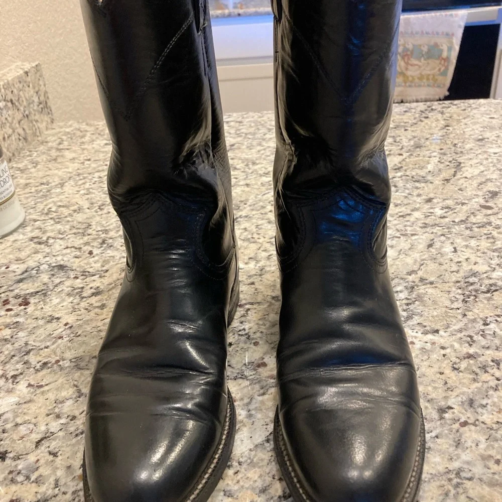 Justin Ropers - Picture 3 of 9